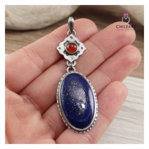 lapis lazuli w srebrze, lapis lazuli wisior, lapis lazuli i srebro, wisiorek z lapisem lazuli, srebrny wisior z lapis lazuli , lapis lazuli wisior, lapis lazuli biżuteria, biżuteria autorska, biżuteria artystyczna, sklep z biżuterią, sklep z rękodziełem